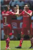  ?? | MEXSPORT ?? Rubens Sambueza durante el festejo de su gol ante La Fiera.