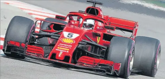  ?? FOTO: AP ?? Sebastian Vettel se enfrenta a la primera de las cinco finales de la temporada. Debe arriesgar y esperar que Hamilton cometa un par de errores y no puntúe