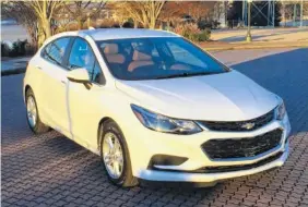  ?? STAFF PHOTOS BY MARK KENNEDY ?? The 2018 Chevy Cruze diesel gets 45 mpg highway and 35 mpg city.