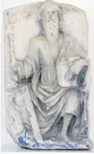  ??  ?? Reljef sv. Kristofora Kupljen je lani na pariškoj aukciji te izložen u Art salonu Zagreb