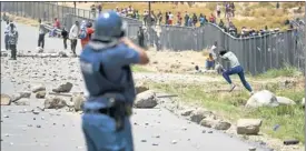  ?? Picture: THE TIMES ?? IN BAD BOOKS: Police Minister Nathi Mthethwa told parliament­arians yesterday the Independen­t Police Investigat­ive Directorat­e had been taking action against police criminalit­y.