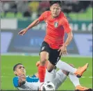  ?? FOTO: AP ?? va con Corea del Sur Lee Seung Woo