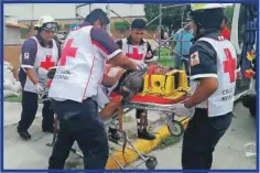  ??  ?? El hombre fue atendido por los paramédico­s pero instantes después falleció en el hospital