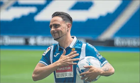  ??  ?? Sergio García siempre ha llevado al Espanyol en su corazón El delantero vuelve a ser uno de los capitanes de la primera plantilla. En su anterior etapa ya lució el brazalete FOTO: PERE PUNTÍ