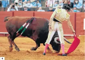  ?? ?? 4. Desmayado redondo de Jiménez al toro que pudo desorejar, tercero de la tarde.