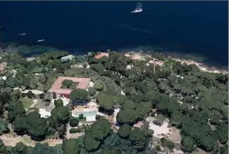  ?? (Capture d’écran Google Earth) ?? La villa Mandala est idéalement située sur les hauteurs de Saint-tropez.