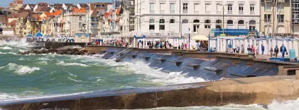  ?? ?? Scene: Coastal town of Wimereux where the dinghy was launched from a sea wall slipway