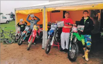  ??  ?? The Arran team of Alfie Gilmore, Thomas Gilmore, Sam Rayner and Neil Faulkner at the Duns track.