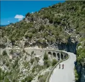  ?? (Photo Sébastien Botella) ?? Les principaux cols du Tour, ici le Turini, seront “filtrés” et accessible­s uniquement aux cyclistes et marcheurs.