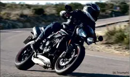  ?? (© Triumph) ?? En plus d’offrir des performanc­es redoutable­s, la  Speed Triple RS reste une moto vivable au quotidien.