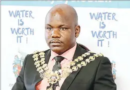  ??  ?? Bulawayo mayor Solomon Mguni