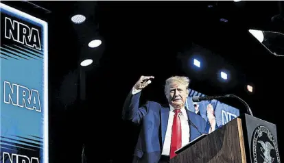  ?? Reuters / Shannon Stapleton ?? Ex-US-Präsident Donald Trump hielt am Freitag eine Rede bei der Tagung der National Rifle Associatio­n (NRA) in Houston, Texas.