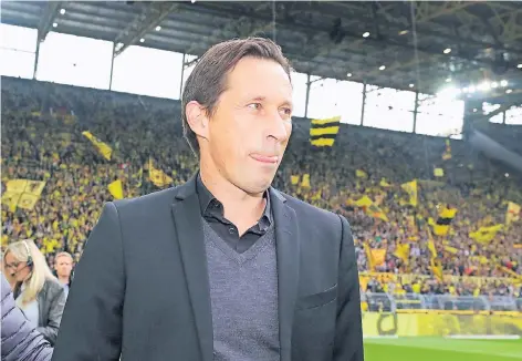  ?? FOTO: FIRO ?? Der letzte Auftritt als Leverkusen­s Cheftraine­r: Roger Schmidt im Dortmunder Stadion.