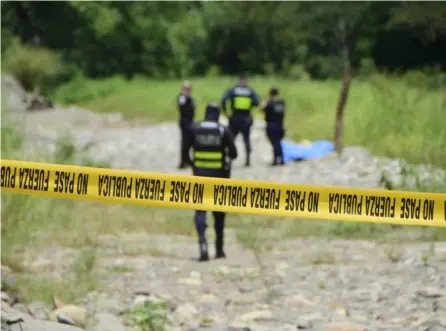  ?? andrÉs GarIta ?? El domingo, dos hombres fueron baleados mientras circulaban en una moto por Parrita.