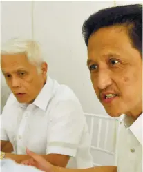  ?? SUNSTAR FOTO / ALAN TANGCAWAN ?? BANKERS. CitySaving­s President and CEO Catalino Abacan (right) and EVP Jose Levi Villanueva.