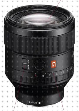  ??  ?? Optical constructi­on includes Sony’s newly-developed ‘Extreme Aspherical’ element which is designed to deliver a high uniformity of sharpness at the plane of focus, but also a progressiv­ely smooth transition to the out-of-focus areas. AF/MF switch on...