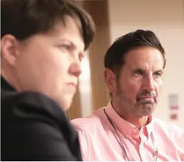  ??  ?? Support: Scottish Conservati­ve leader Ruth Davidson met Michelle’s father Kenny Stewart at Holyrood yesterday