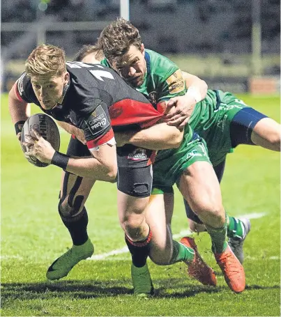  ?? Pictures: SNS Group. ?? Above: Edinburgh’s Glenn Bryce goes over for their third try at Myreside last night. Below: the home side’s Ben Toolis grabs the ball at a lineout and Duncan Weir kicks a successful conversion.