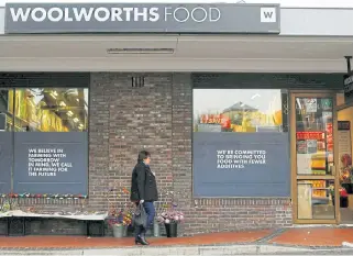  ?? /Reuters ?? Fighting back:
Woolworths obtained a legal opinion from law firm Webber Wentzel that there is no prohibitio­n in the original lockdown regulation­s on the sale of any category of food.