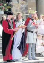  ??  ?? 2016 event Last year’s Walter, Princess Marjory and Robert the Bruce