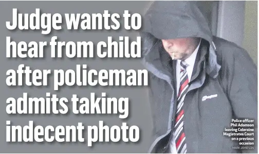  ?? MARK JAMIESON ?? Police officer Phil Adamson leaving Coleraine Magistrate­s Court on a previousoc­casion