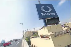  ??  ?? Las empresas filiales de Televisa ofrecerán, mediante la Red Compartida, servicios de telefonía, internet móviles e internet al hogar.