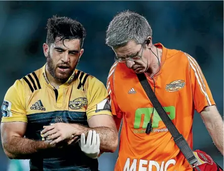  ??  ?? Nehe Milner-Skudder of the Hurricanes suffered a serious shoulder injury in a Super Rugby match against the Blues in March 2016.