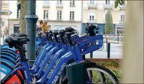  ??  ?? Les nouveaux vélos remplacent des modèles vieux de près de dix ans.