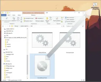  ??  ?? Om het script te starten hoef je alleen maar een iso-image, een dvd, een usbmedium of een wim- of esd-bestand op de aangepaste snelkoppel­ing te slepen.