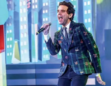  ??  ?? Da sapere Il doppio concerto di Mika è in programma all’Opera di Firenze il 30 e 31 dicembre (ore 20). Sul podio dell’Orchestra del Maggio Simon Leclerc, maestro del Coro Lorenzo Fratini; con Ida Falk Winland (soprano) e Max Taylor (backing vocalist)