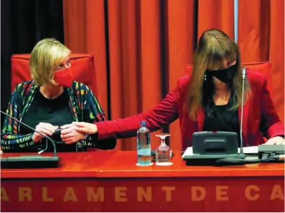  ?? EFE ?? La ya expresiden­ta del Parlament, Laura Borràs, junto a Alba Vergés en una imagen de archivo