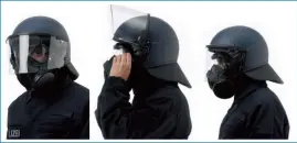  ??  ?? HMK150头面系统­将HM50面具和舒伯­特P100N头盔有机­结合，实现了不用摘下头盔，即可从头盔上佩戴和脱­卸防毒面具