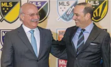  ?? |MEXSPORT ?? Enrique Bonilla y Don Garber sellaron la alianza con la intención de fortalecer el futbol norteameri­cano.