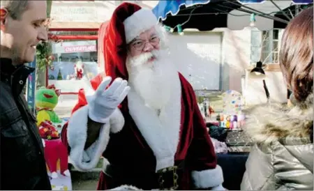  ?? ?? Un rendez-vous pour rencontrer le Père Noël.