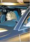  ?? GTRES ?? Shakira y Piqué, en su coche.