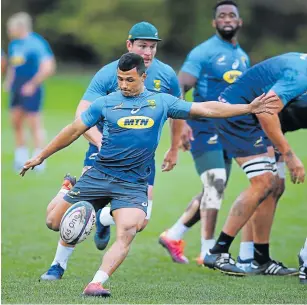  ?? Picture: STEVE HAAG/GALLO IMAGES ?? BIG MOMENT: Embrose Papier has been named as the Springbok number nine for the Test against Scotland at Murrayfiel­d on Saturday. This will be Papier’s first Test start.