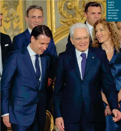  ??  ?? Al ColleIl premier Giuseppe Conte, 54 anni, con il presidente della Repubblica Sergio Mattarella, 77 anni, al Quirinale lo scorso primo giugno subito dopo il giuramento del nuovo esecutivo M5s-lega