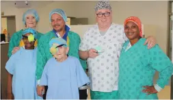  ?? Photo: Blake Linder ?? Knysna Lions Club’s Olwen Toms and president Kevin Marais with operations recipients Lenie Pieterse and Anna Gerber, alongside Dr Klaas Stempels and Sister Dodrin Kapank.