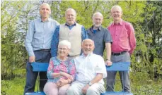  ?? FOTO: HERMANN HEITKAMP ?? Dieses Foto entstand beim jährlichen Familientr­effen 2019. Zu sehen ist das Ehepaar Heitkamp mit seinen vier Söhnen.