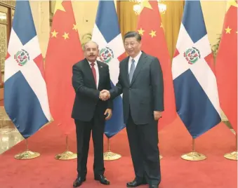  ?? FUENTE EXTERNA ?? ↑ El presidente dominicano Danilo Medina y su homologo chino, Xi Jinping.