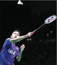  ??  ?? DUA GAME: Anthony Sinisuka Ginting melangkah ke perempat final. PP PBSI