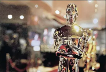  ??  ?? Oscar statues can be bought by anyone at the ‘pawnbroker to the stars’, Yossi Dina, in Beverly Hills.