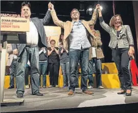  ?? GEMMA MIRALDA ?? Junqueras, Oriol López y la exconselle­ra Montserrat Tura, en Mollet