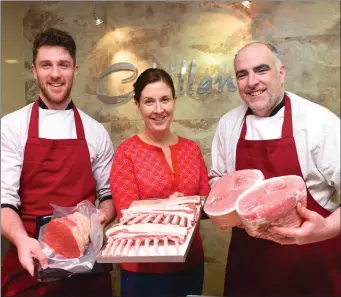  ??  ?? Billy O’Brien with Caitriona and Mike Cahillane of Cahillane’s Speciality Butchers, Mill Road, Killorglin wishing all their customers a very Happy Christmas and New Year.