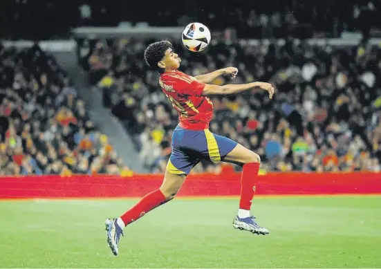  ?? Juan Medina / Reuters ?? Lamine Yamal disputó 92 minutos en el amistoso que España jugó en el Bernabéu contra Brasil