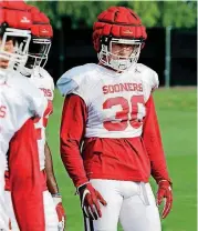  ?? [OKLAHOMAN ARCHIVES] ?? Levi Draper was the No. 2 prospect in the state in the 2017 class behind OU defensive back Justin Broiles. Draper redshirted last season after suffering a torn labrum in fall camp.