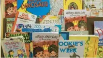  ?? ?? Books in the early literacy play space inside a Cook County Jail waiting area.