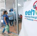  ??  ?? El gobierno ha anunciado la cancelació­n del contrato de EEH.