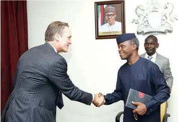  ??  ?? Vice President Yemi Osinbajo welcoming the Chief Executive Officer of Citigroup for Europe, Middle East and Africa, James Cowles, during his courtesy visit to State House, Abuja