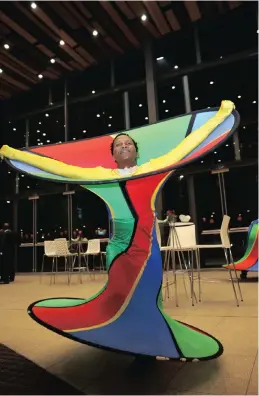  ?? PICTURE: MOTSHWARI MOFOKENG ?? Artists entertain delegates during the Gala dinner at the Durban ICC during the WEF Africa summit yesterday.